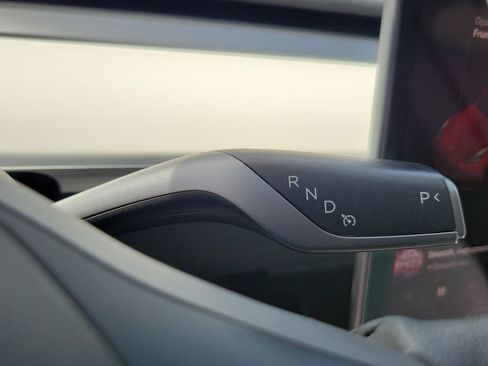 Used 2022 Tesla Model Y Performance AWD/4WD image 27