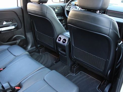 Used 2020 Mercedes-Benz GLB 250 image 15