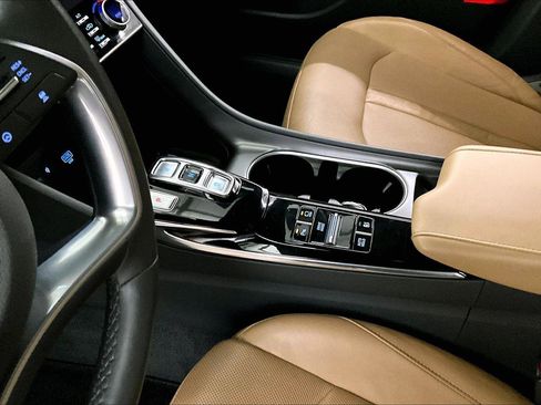 Used 2021 Hyundai Sonata Limited w/ Cargo Package image 16