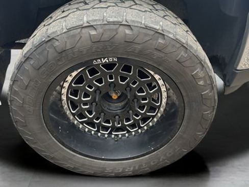 Used 2014 GMC Sierra 2500 SLE w/ SLE Preferred Package AWD/4WD image 29