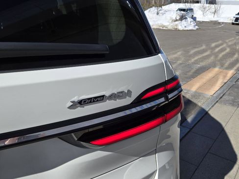 Used 2025 BMW X7 xDrive40i image 14