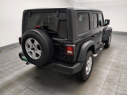 Used 2018 Jeep Wrangler Unlimited Sport S AWD/4WD image 9