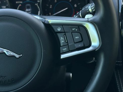 Used 2017 Jaguar F-PACE S AWD/4WD image 30