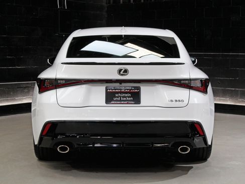Used 2024 Lexus IS 350 F Sport RWD image 17