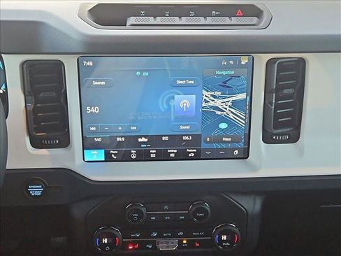 New 2025 Ford Bronco Heritage Edition image 12