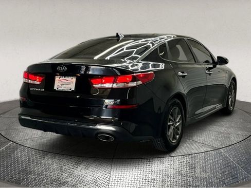 Used 2020 Kia Optima LX image 8
