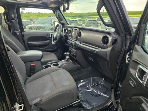 Used 2023 Jeep Wrangler Unlimited w/ Sun & Screen Package AWD/4WD image 21