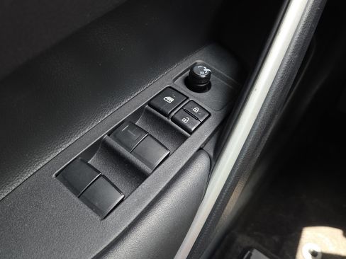 Used 2024 Toyota Corolla Cross AWD Hybrid image 16