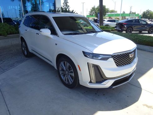 Certified 2020 Cadillac XT6 Premium Luxury AWD/4WD image 1
