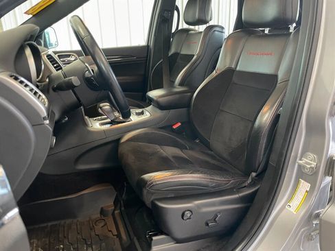 Used 2018 Jeep Grand Cherokee Trailhawk AWD/4WD image 17