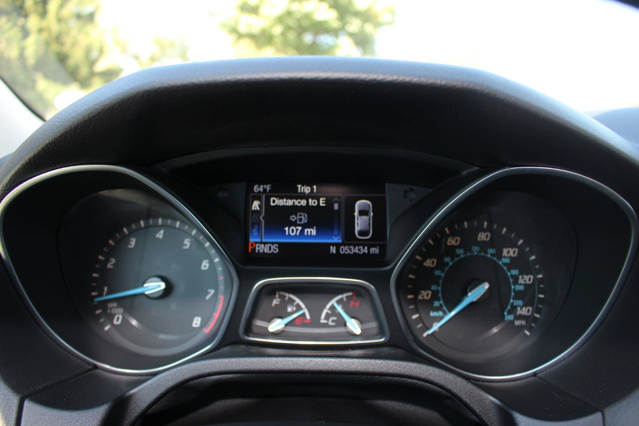Used 2014 Ford Focus Titanium FWD image 23
