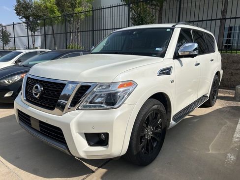 Used 2019 Nissan Armada Platinum w/ Captain's Chairs Package RWD image 3