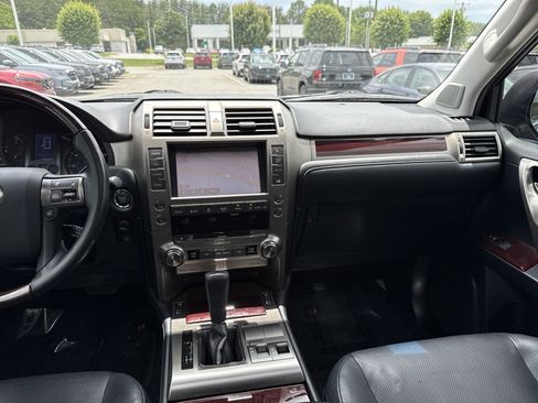 Used 2019 Lexus GX 460 Premium AWD/4WD image 30