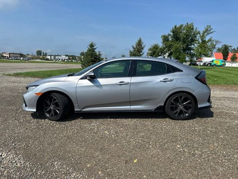 Used 2018 Honda Civic Sport Touring image 8