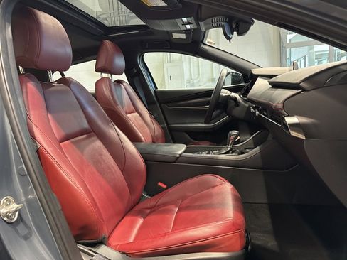 Used 2024 MAZDA MAZDA3 s image 29