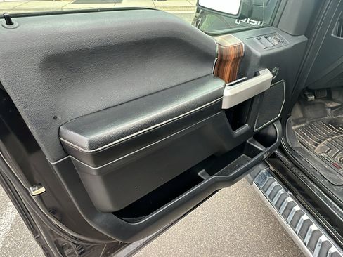 Used 2015 Ford F150 Lariat w/ Equipment Group 502A Luxury image 14