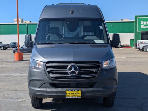 Used 2021 Mercedes-Benz Sprinter 4500 w/ Parking Package image 49