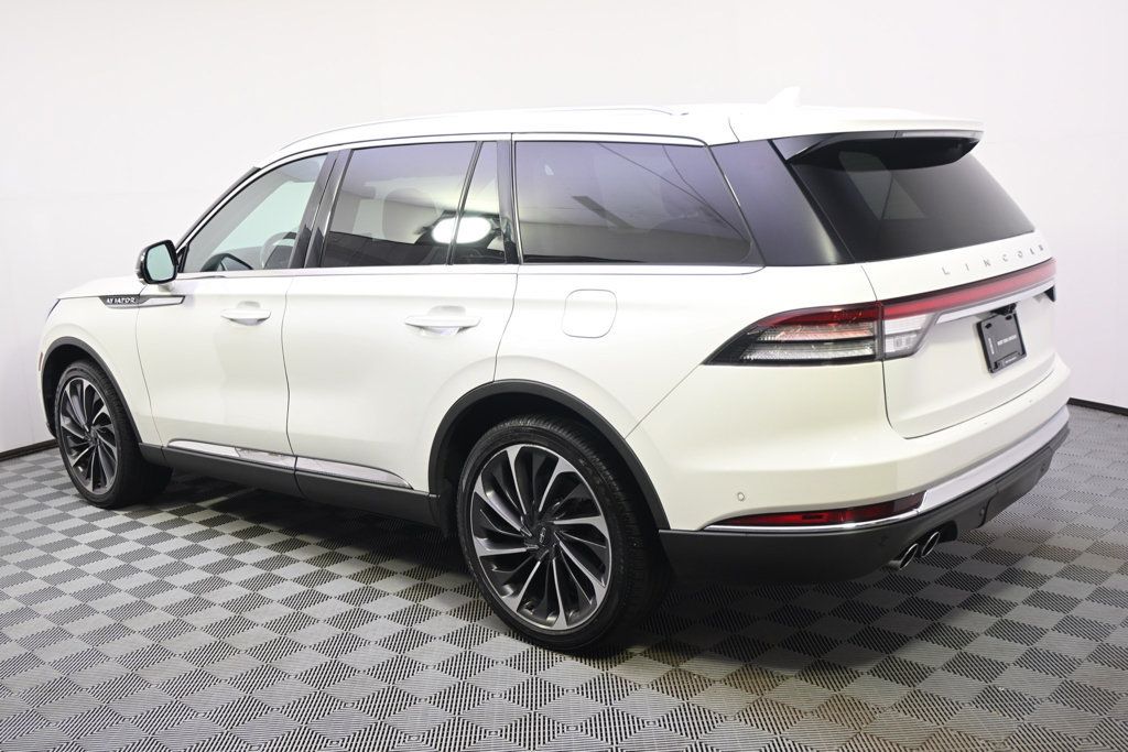 Used 2020 Lincoln Aviator Reserve w/ Equipment Group 202A AWD/4WD image 3