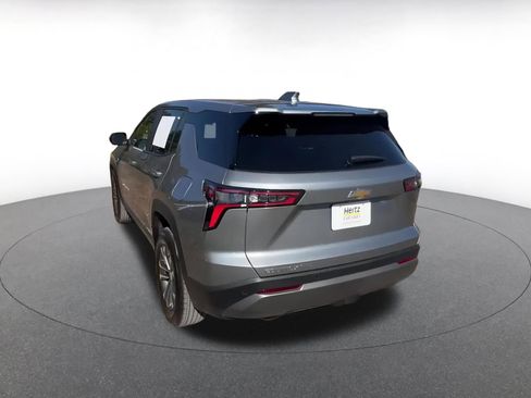 Used 2025 Chevrolet Equinox LT image 11