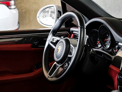 Used 2021 Porsche Macan GTS AWD/4WD image 13
