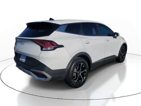 Used 2023 Kia Sportage EX image 6