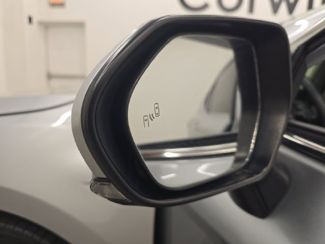 Used 2023 Toyota Camry XSE FWD image 35