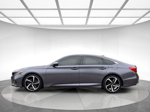 Used 2019 Honda Accord Sport image 5