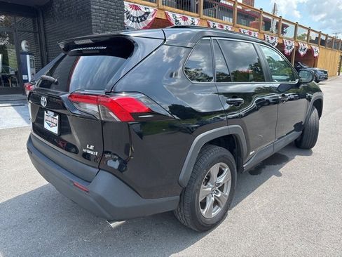 Used 2023 Toyota RAV4 LE image 8