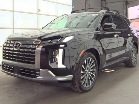 Used 2023 Hyundai Palisade Calligraphy image 7