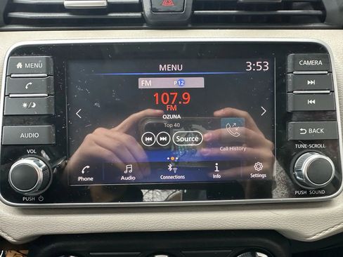 Used 2021 Nissan Versa SV image 19