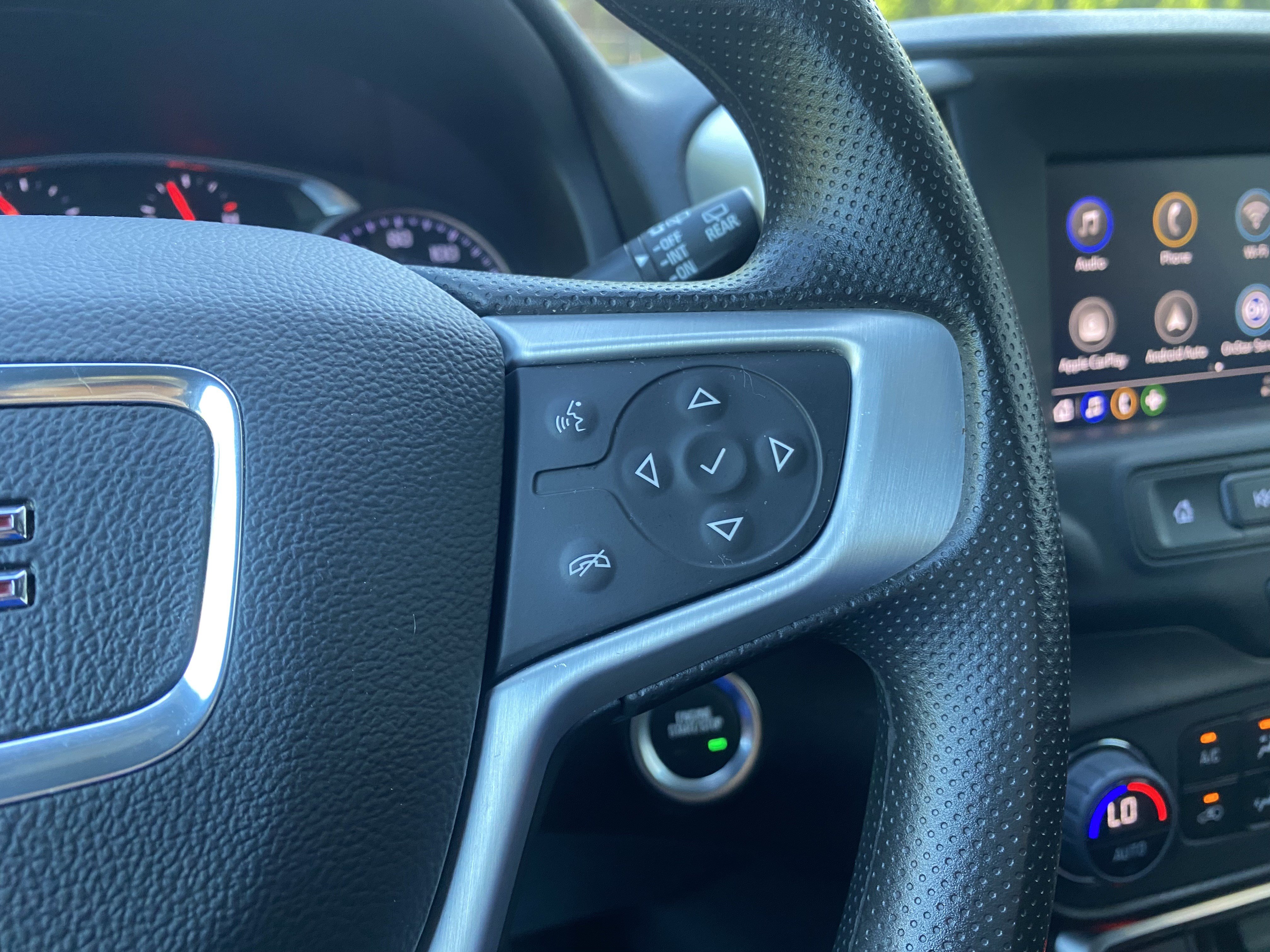 Used 2023 GMC Terrain SLE w/ Driver Convenience Package AWD/4WD image 20