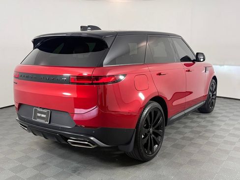 Used 2025 Land Rover Range Rover Sport SE AWD/4WD image 7
