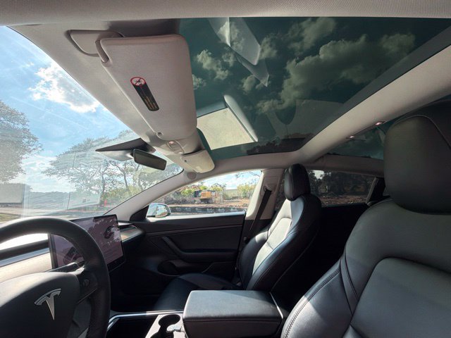 Used 2021 Tesla Model 3 Standard Range Plus RWD image 11