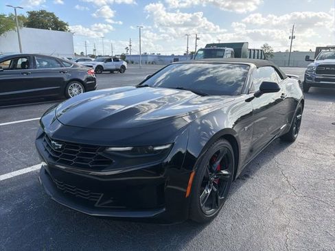 Used 2022 Chevrolet Camaro LT image 17