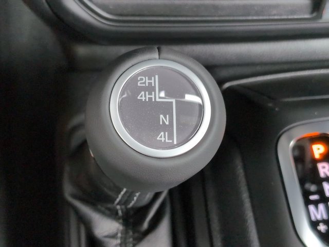 New 2027 Jeep Wrangler Unlimited Sahara AWD/4WD image 31