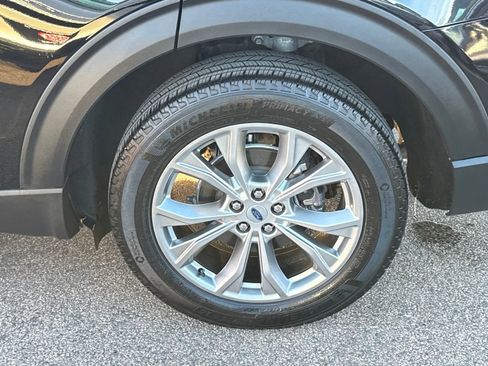 Used 2023 Ford Explorer Limited w/ Limited Technology Package image 44