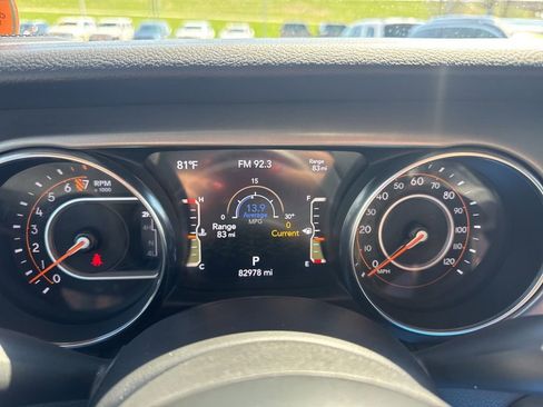Used 2021 Jeep Gladiator Sport AWD/4WD image 15