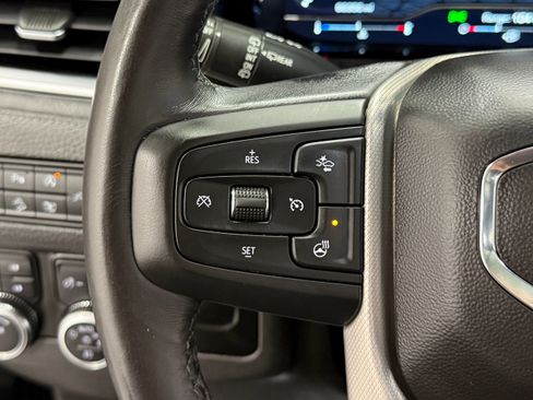 Used 2022 GMC Yukon XL Denali AWD/4WD image 21
