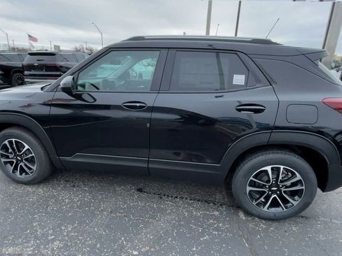 New 2026 Chevrolet TrailBlazer LT w/ Convenience Package FWD image 7