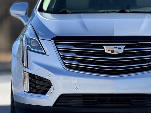 Used 2017 Cadillac XT5 Luxury w/ Driver Awareness Package image 13
