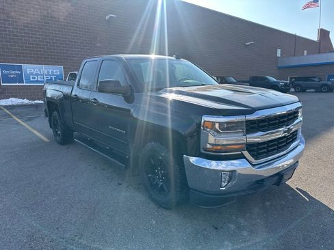 Used 2018 Chevrolet Silverado 1500 LT w/ All Star Edition image 2