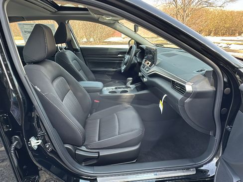 New 2025 Nissan Altima 2.5 SV w/ SV Special Edition Package image 13