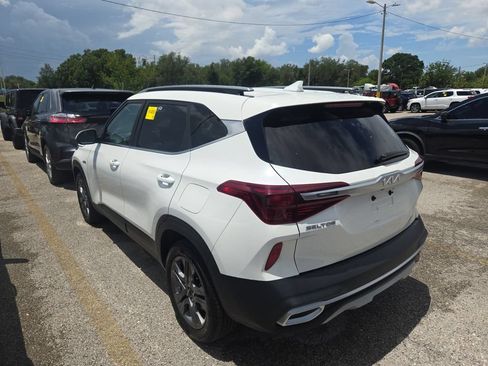 Used 2022 Kia Seltos S AWD/4WD image 5