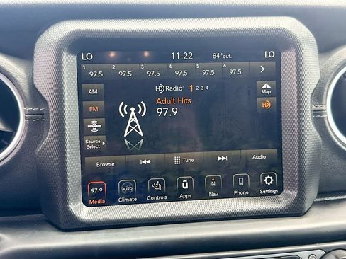 Used 2023 Jeep Wrangler Unlimited Sahara w/ Cold Weather Group AWD/4WD image 16