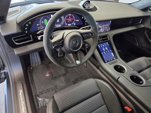 Used 2025 Porsche Taycan Turbo S image 4