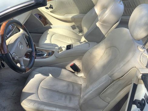 Used 2008 Mercedes-Benz CLK 550 Cabriolet image 7