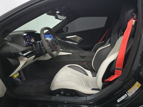 Used 2023 Chevrolet Corvette 3LT w/ Z51 Performance Package image 3
