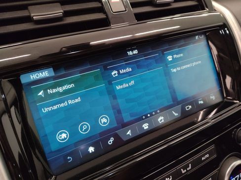 Used 2018 Land Rover Discovery HSE Luxury image 22