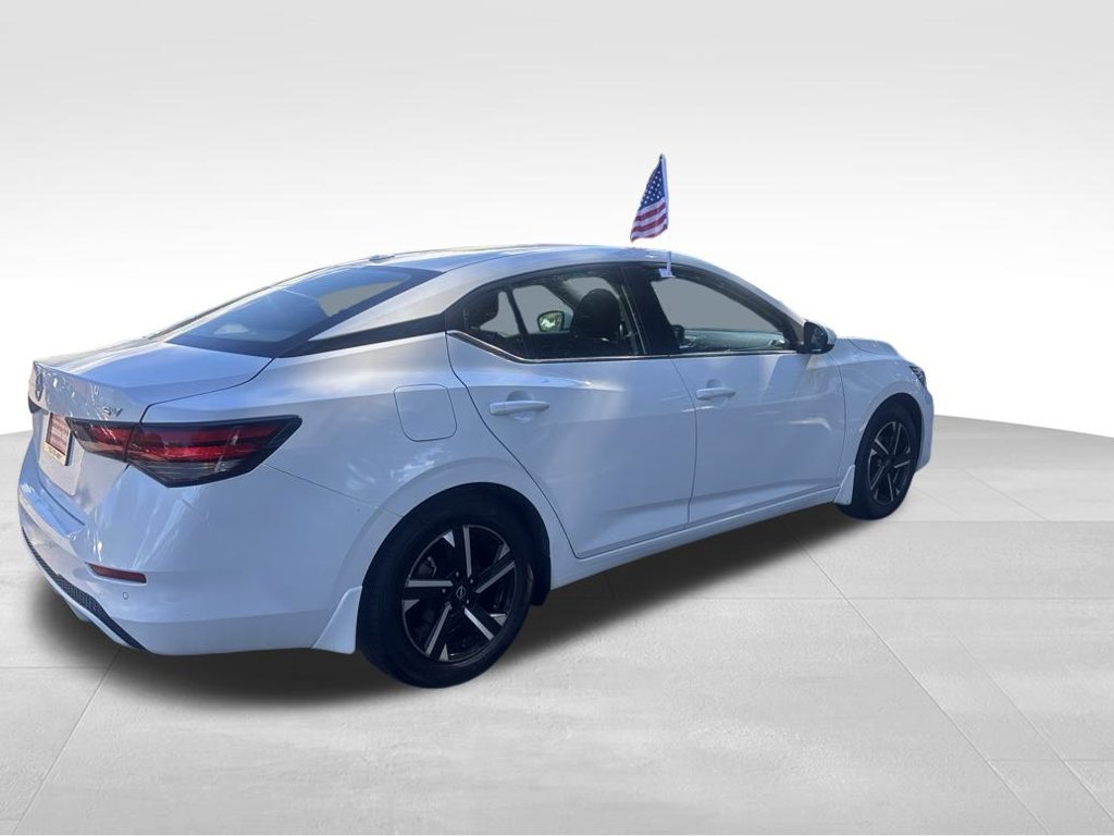 Used 2024 Nissan Sentra SV FWD image 3