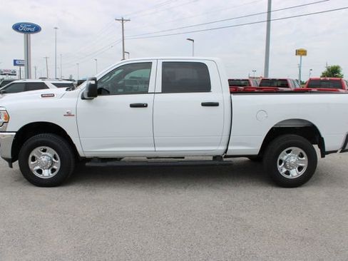 Used 2024 RAM 3500 Tradesman w/ Chrome Appearance Group AWD/4WD image 10